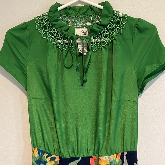 Anthropologie green floral lace detail dress - Picture 2 of 8